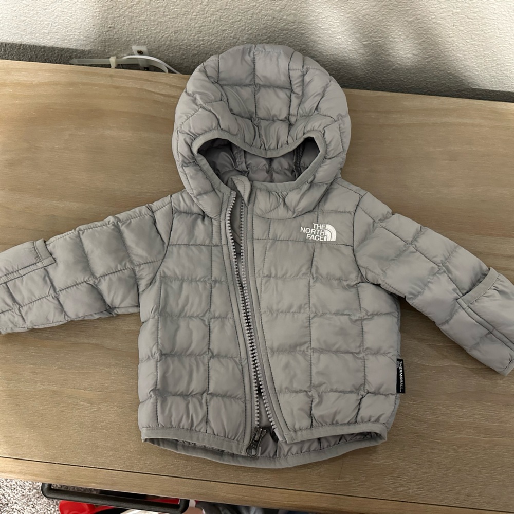 Infant Northface Thermoball jacket ￼